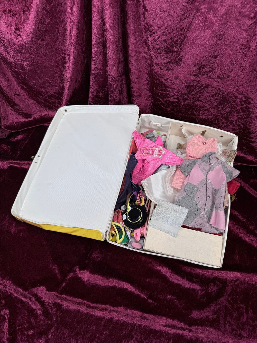 Vintage Vinyl Fashion Doll Case – Mixed Barbie Clothing, Shoes & Accessories